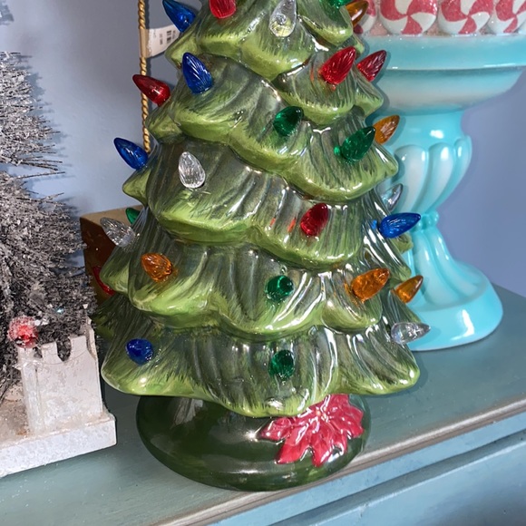 One Hundred 80 Degrees Battery Operated Ceramic Christmas Tree - Picture 5 of 7